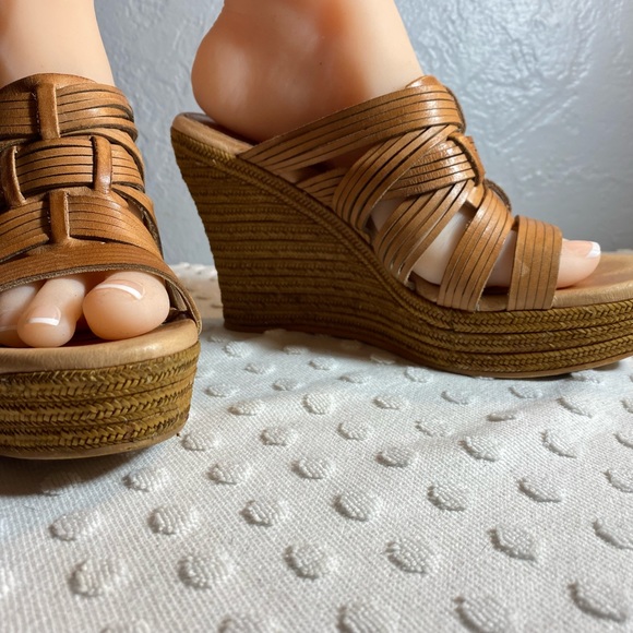 UGG Melinda Brown Leather Woven Strap  Platform Slip-On Wedge Sandals - Picture 2 of 16